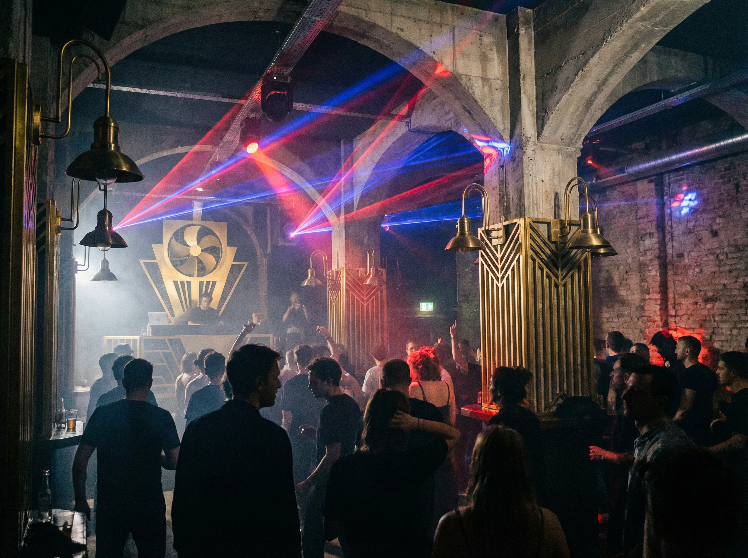 壹号娱乐 - 柏林时尚周:欧洲最前卫的时装实验场